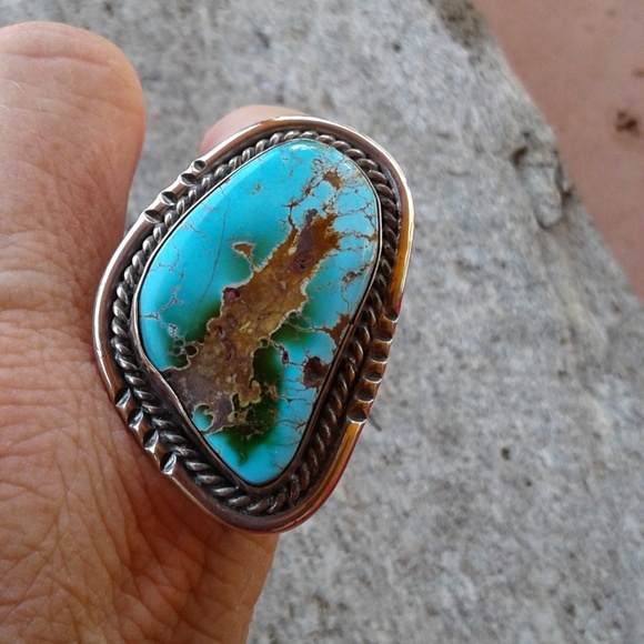 Sterling Silver Vintage  'HUGE STONE' TURQUOISE RING - Picture 7 of 16
